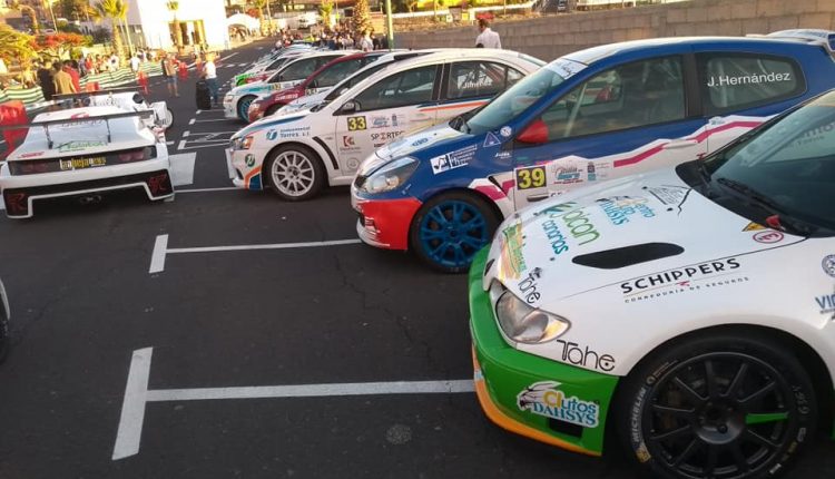 34774080_2160855567467580_497254769316855808_n