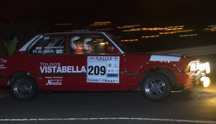 red-bmw-las-vueltas_44716223251_o