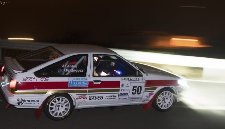 twin-cam-de-vueltas_29776743517_o