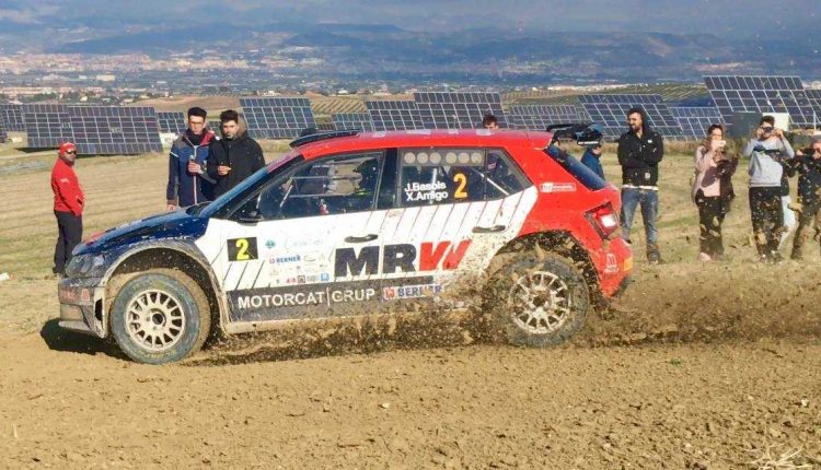 45590064_2096777420354166_1595299816085127168_o