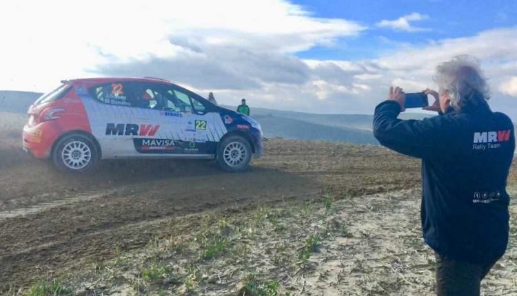 45614124_2096777410354167_20922825808281600_o