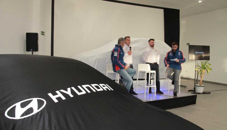 Yeray Lemes y Ariday Bonilla, con Hyundai (18)