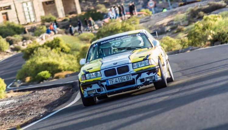 56770652_398597107605558_4216733538990424064_o