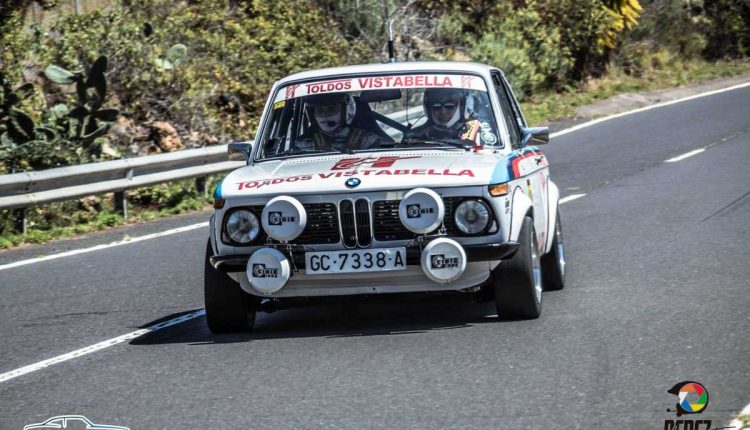 57127000_402011763930759_785004152081088512_o