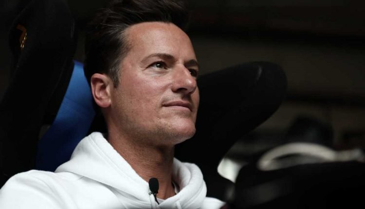 CUPRA-launches-its-own-Simracing-series_06_HQ