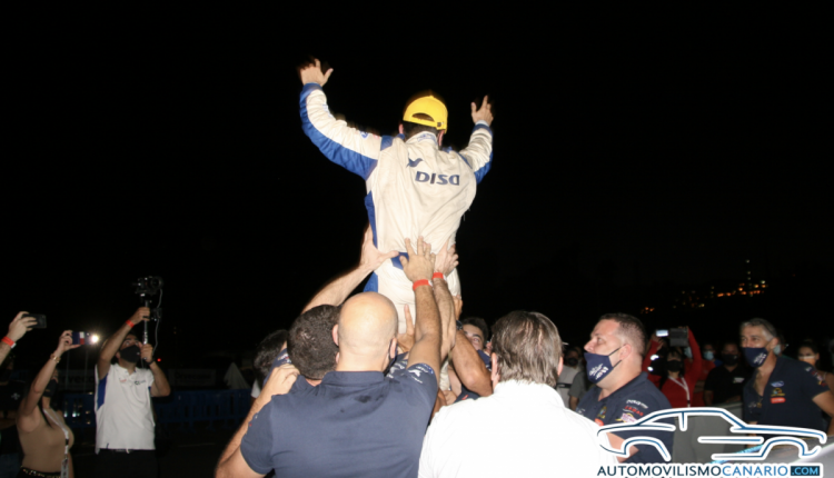 Captura de pantalla 2020-10-31 a las 23.48.32